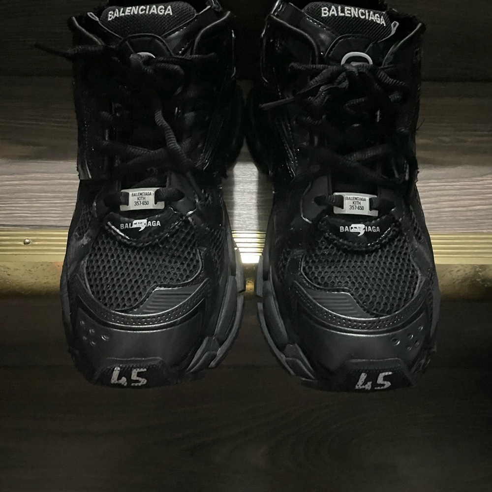 Black Balenciaga Runners - Picture 2 of 5